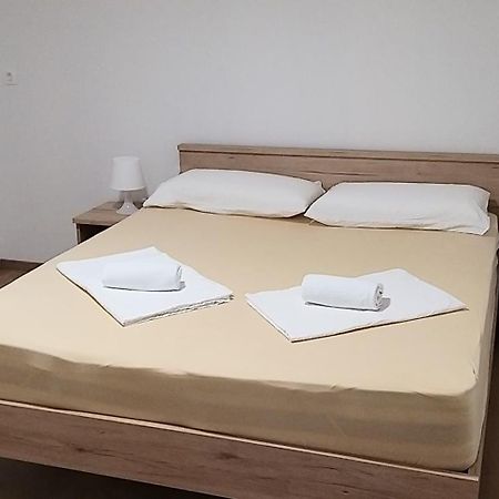 Apartments Boljat Трогір Екстер'єр фото