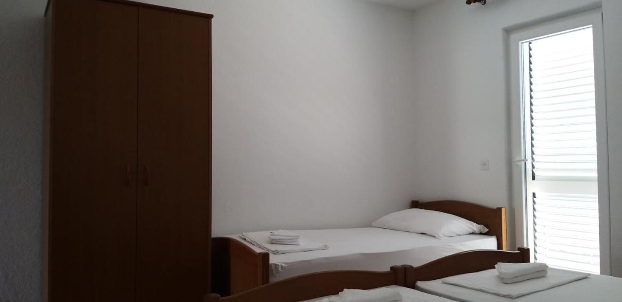 Apartments Boljat Трогір Екстер'єр фото