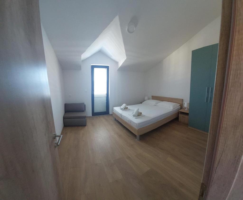 Apartments Boljat Трогір Екстер'єр фото