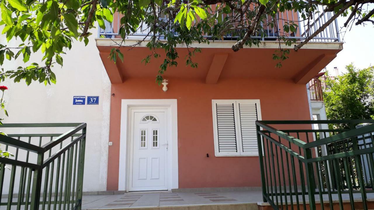 Apartments Boljat Трогір Екстер'єр фото